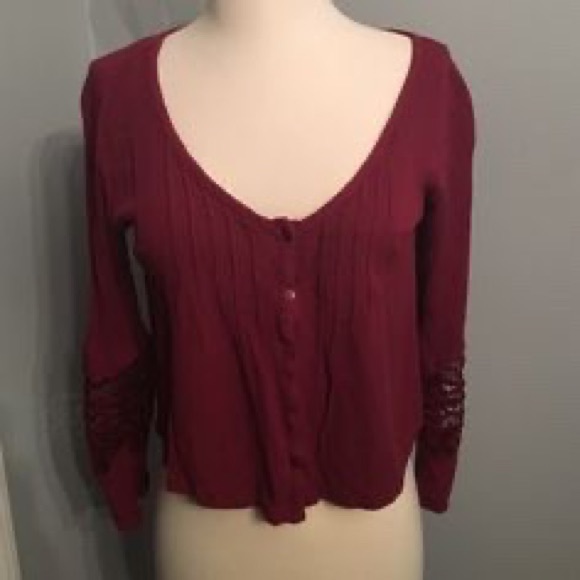 Roxy slightly cropped lace long sleeve maroon top - Picture 9 of 9